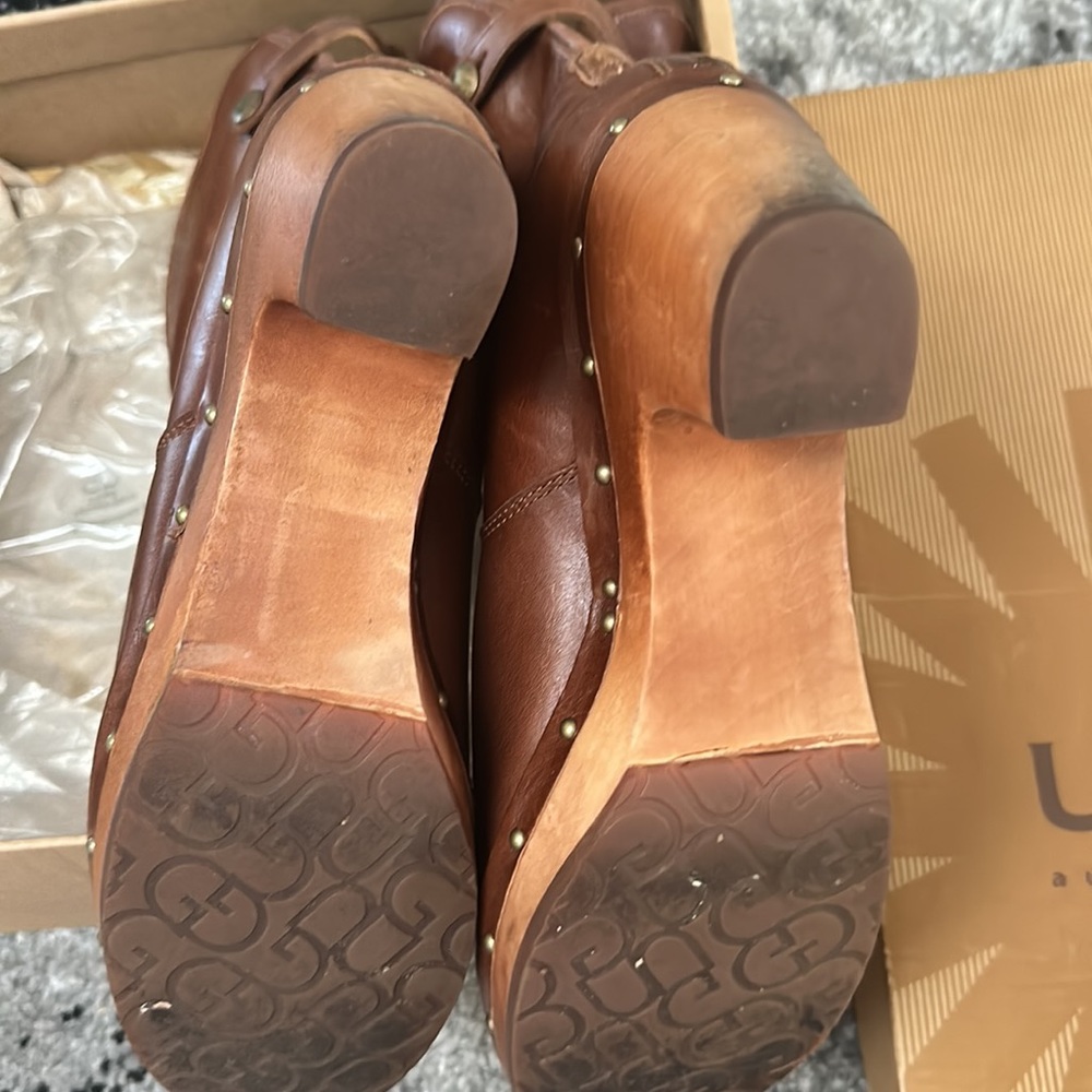 Authentic Light Brown Uggs - image 6